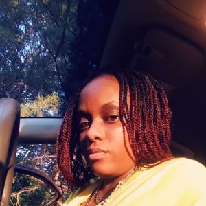 Meet your Posher, Latasha